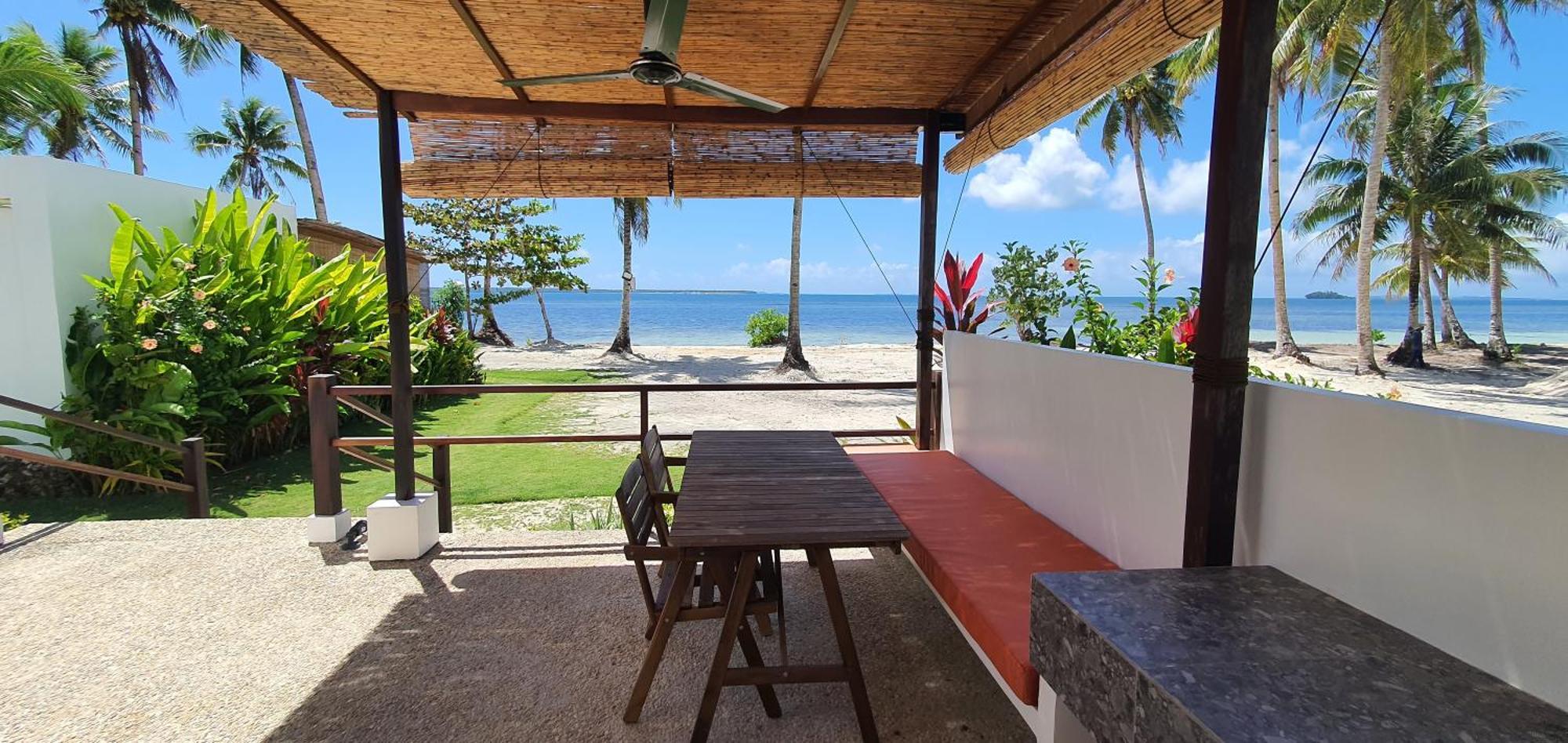 Malipaya Luxury tent General Luna (Surigao del Norte)